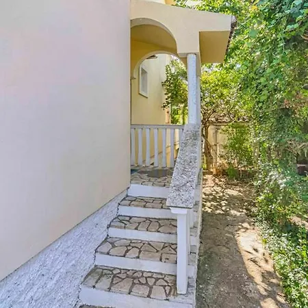 Apartment Comfort Pool